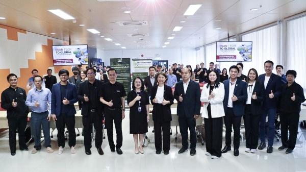 ESAN TECH TO GLOBAL :ปลดล็อกทางรอดธุรกิจ