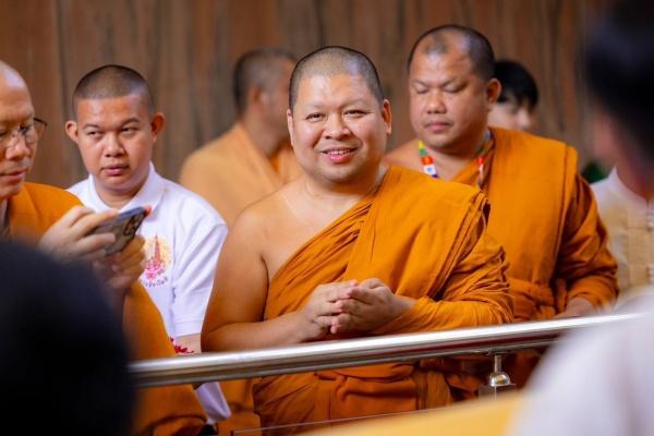 “พระราชวิเทศวัชรมุนี” เพชรน้ำเอกผู้ส่องสว่าง ณ ดินแดนปรินิพพาน"