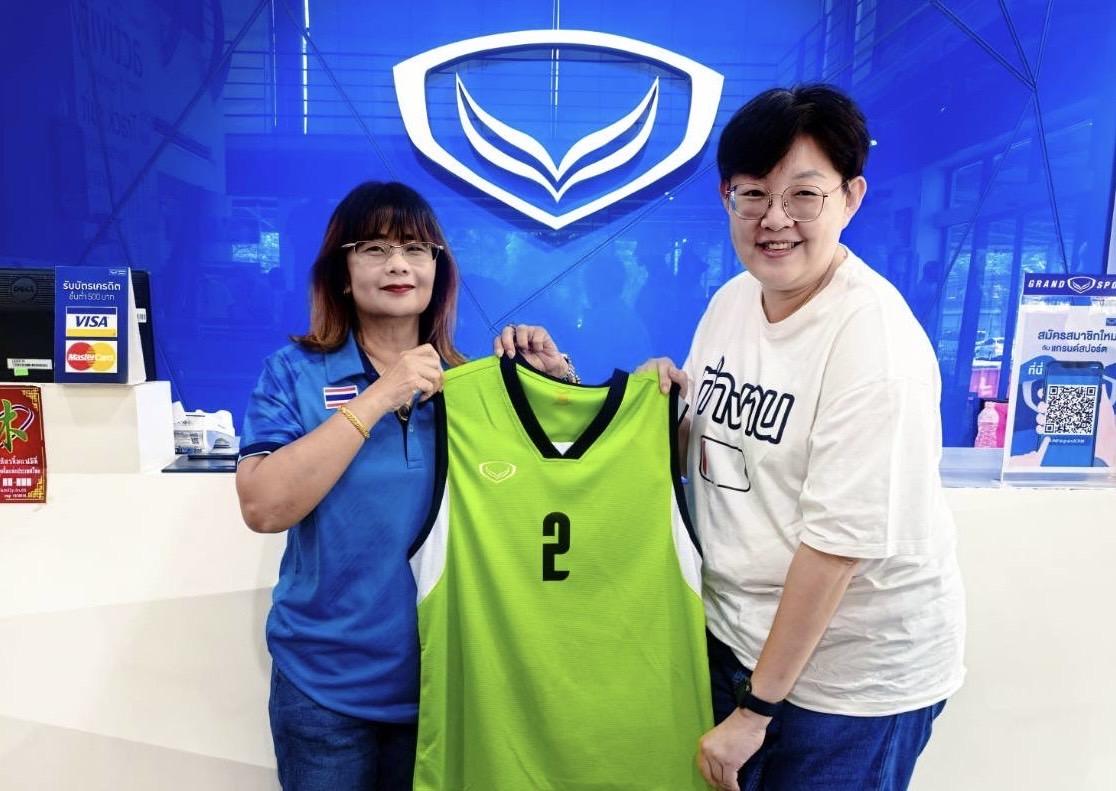“แกรนด์สปอร์ต”สนับสนุนชุดกีฬาทีมบาสฯนักข่าวแข่งสานสัมพันธ์