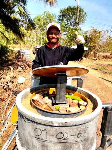 ปั้นนวัตกรสร้างนวัตกรรมเตาซูเปอร์บอลล์ไร้ควันลดPM2.5