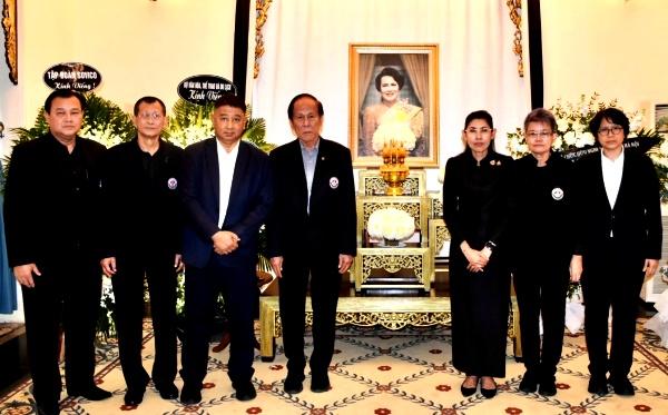 ประธานสมาพันธ์สื่อไทยถวายอาลัย “สมเด็จพระพันปีหลวง” ที่เวียดนาม